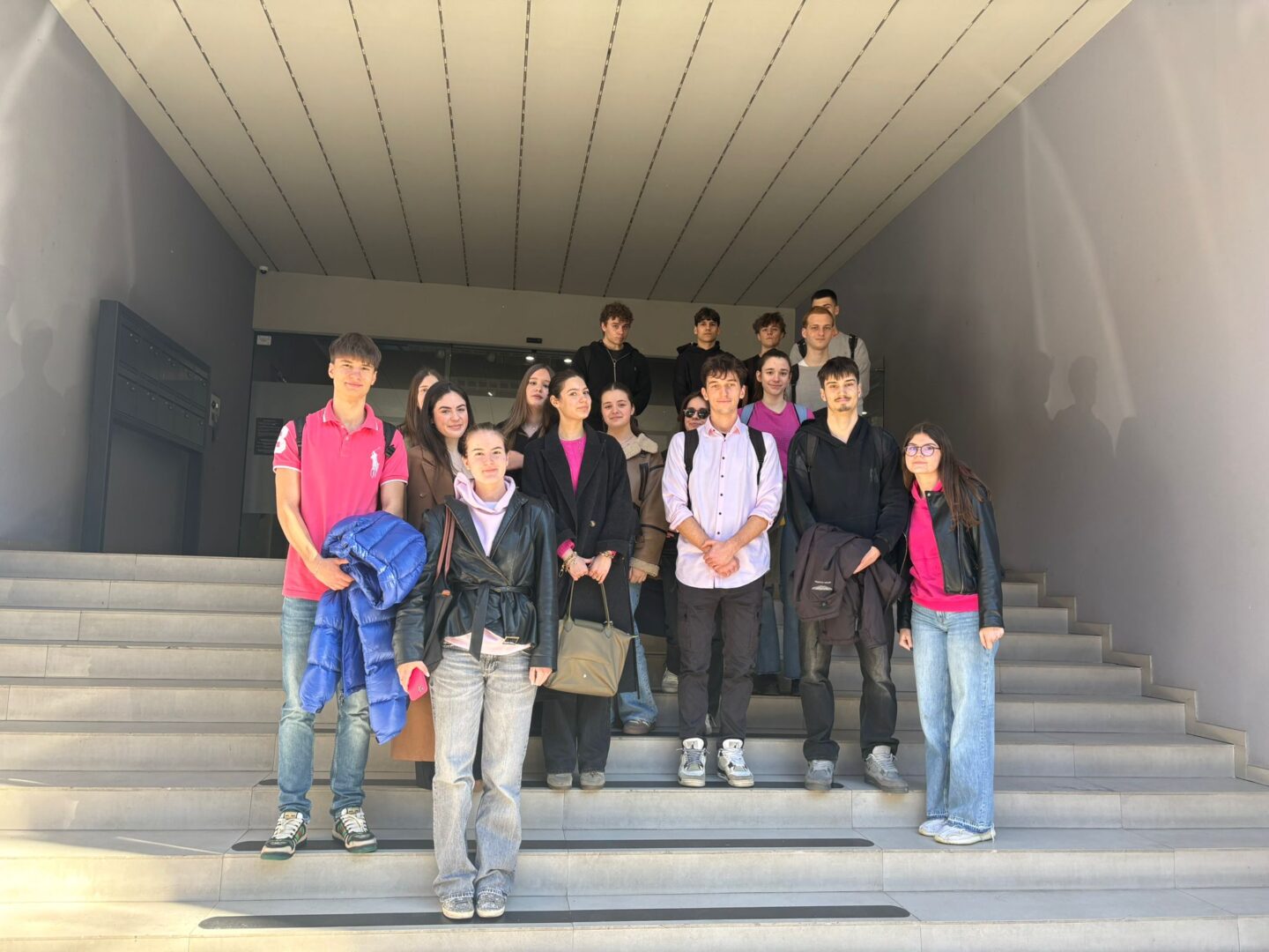 644364353_1584617643097116_5991116231476528888_n